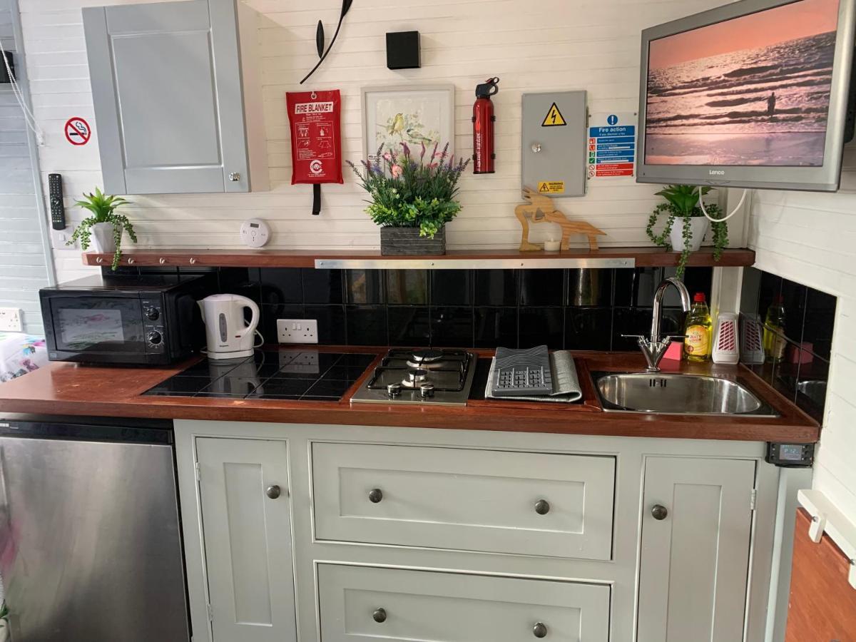 Shepherds Hut Bath Wick  Exterior foto